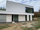 Villa Dieter Paquay, Claes Vanoppen architecten Kermt, duurzaam bouwen - Beltrami Woodstone Grey Perlato steenstrips